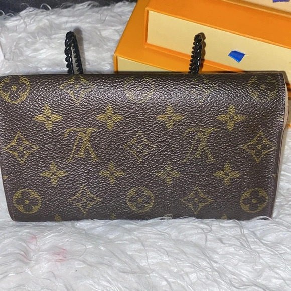 Louis Vuitton, Sarah monogram wallet pre-love condition - Picture 4 of 10